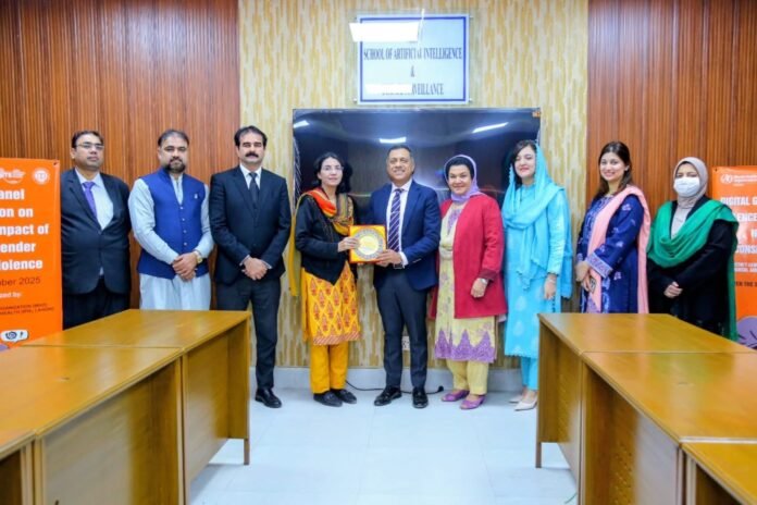 ڈیجیٹل تشدد صحت کے لیے بڑا خطرہ — انسٹی ٹیوٹ آف پبلک ہیلتھ لاہور میں ماہرین کا چشم کشا مباحثہ